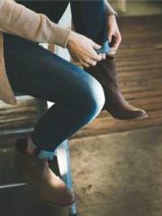 Saintly Gate Venerab